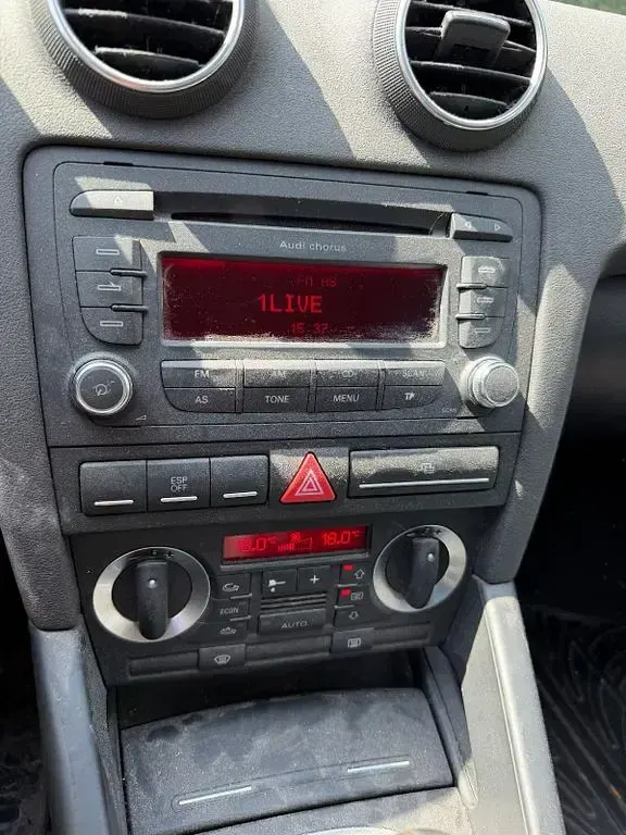 Gebraucht Audi A3 Sportback Attraction 102 PS (75 kW) 2007 Schwarz Kleinwagen