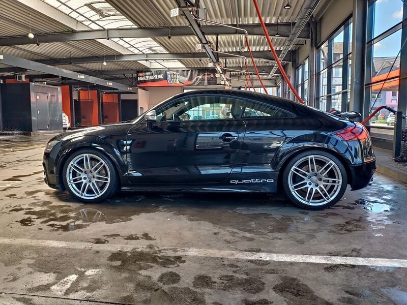 Schwarz Gebraucht 2010 Audi TTS Ambiente Coupé | 16.898 € (Teuer) - Bild 1/4