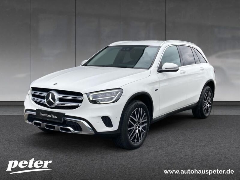 Unilack polarweiß Gebraucht 2021 Mercedes GLC300e SUV | 29.310 € (Fairer Preis) - Bild 1/4