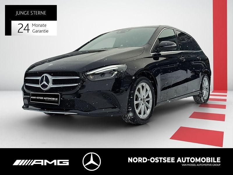 Gebraucht Mercedes E250 Progressive 160 PS (117 kW) 2022 Unilack nachtschwarz Limousine