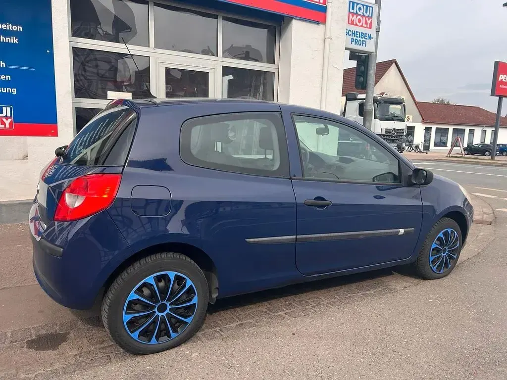 Gebraucht Renault Clio Expression 75 PS (55 kW) 2006 Blau Kleinwagen