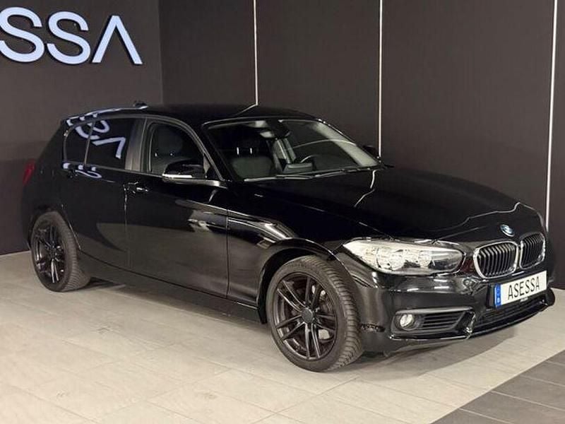 Gebraucht BMW 120 Advantage 184 PS (135 kW) 2017 Schwarz Kleinwagen