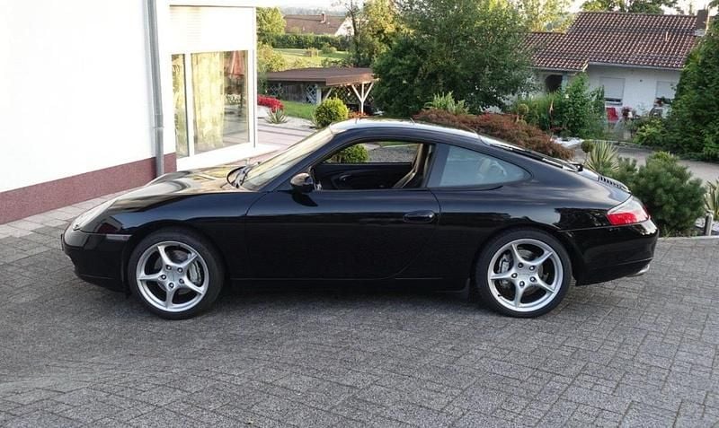 Gebraucht Porsche 911 Carrera 4 300 PS (220 kW) 2000 Schwarz Coupé
