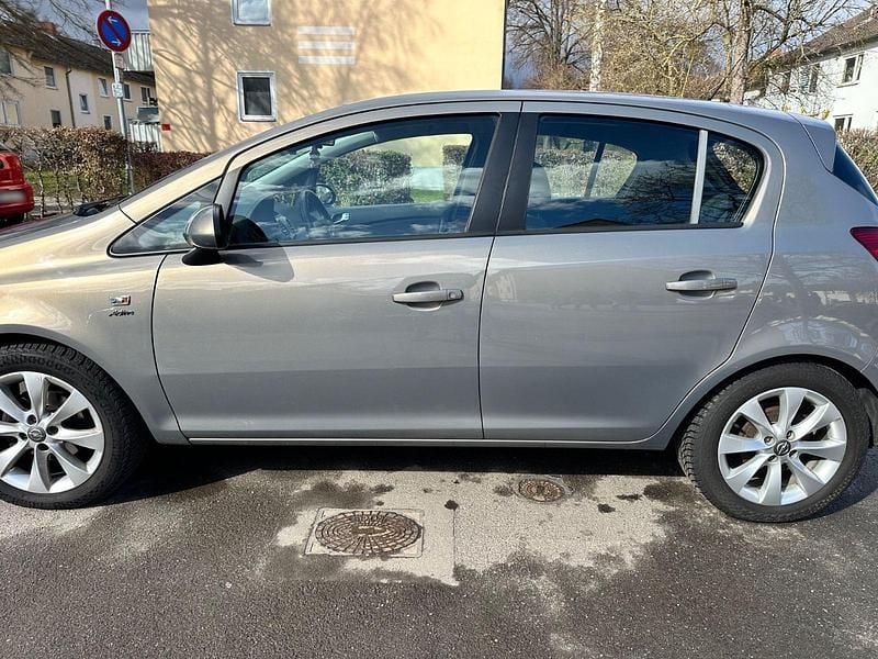 Gebraucht Opel Corsa Active 87 PS (63 kW) 2013 Beige Kleinwagen