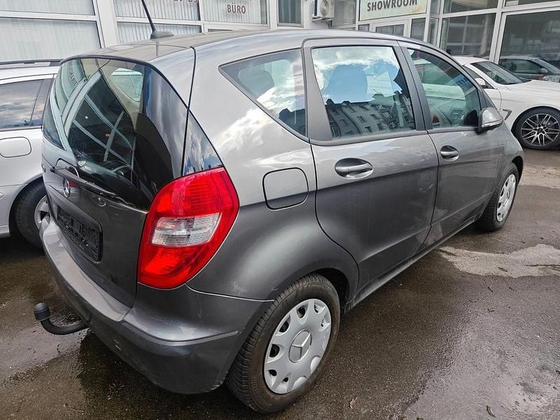 Gebraucht Mercedes A160 95 PS (69 kW) 2009 Grau Limousine