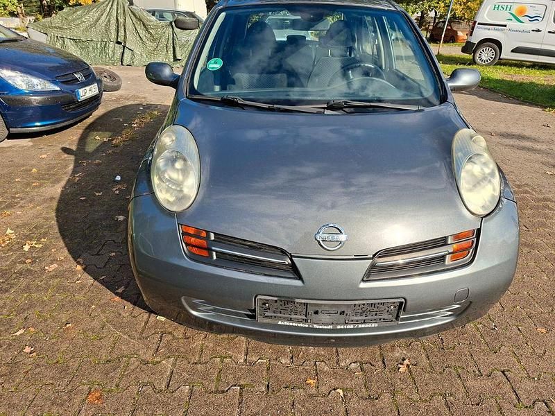 Grau Gebraucht 2002 Nissan Micra Kleinwagen | 1.500 € (Fairer Preis) - Bild 1/4