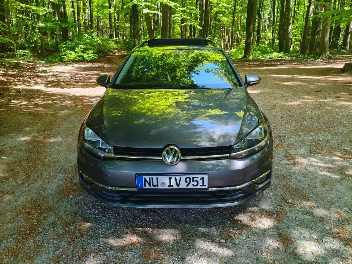 Second-hand VW Golf VII 170 CP (125 kW) 2019 Gri Break