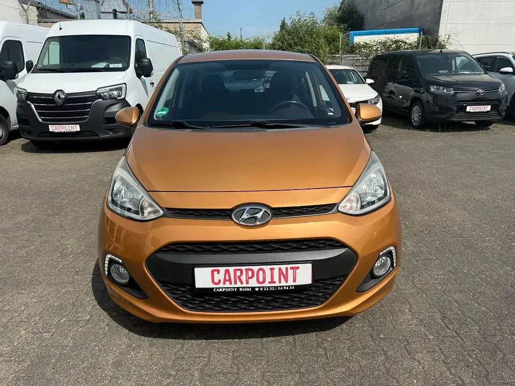 Gebraucht Hyundai i10 YES! 67 PS (49 kW) 2015 Orange Kleinwagen