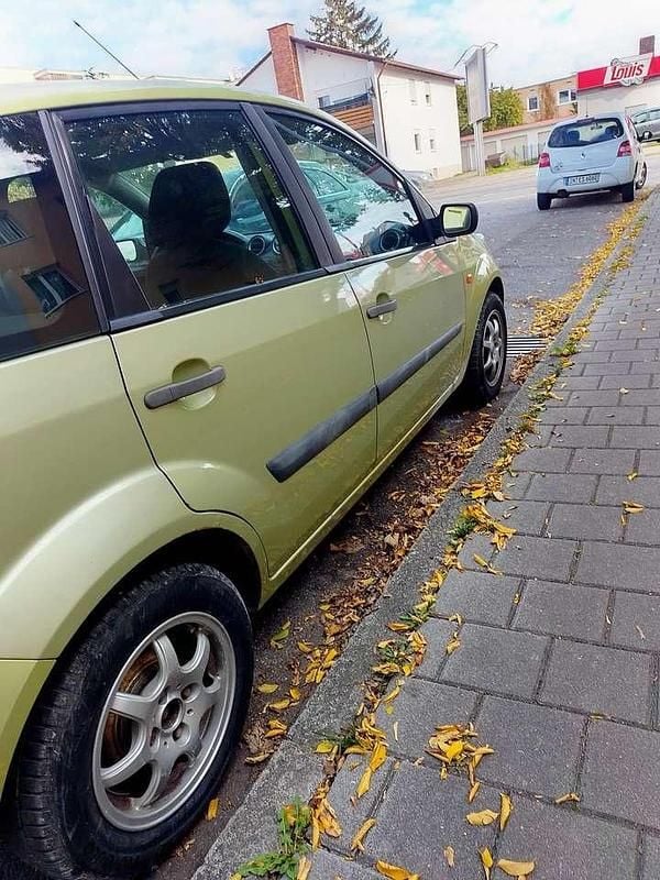 Gebraucht Ford Fiesta 69 PS (50 kW) 2007 Kleinwagen