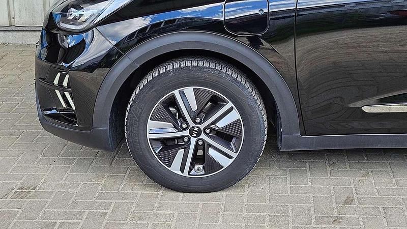 Gebraucht Kia Niro 105 PS (77 kW) 2020 Auroraschwarz SUV