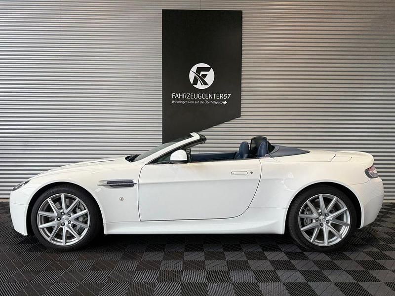 Gebraucht Aston Martin V8 Vantage 426 PS (313 kW) 2013 Weiß Coupé