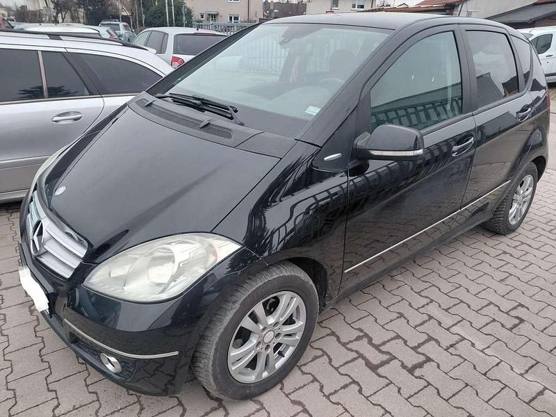 Gebraucht Mercedes A160 Avantgarde 95 PS (69 kW) 2010 Schwarz Kleinwagen
