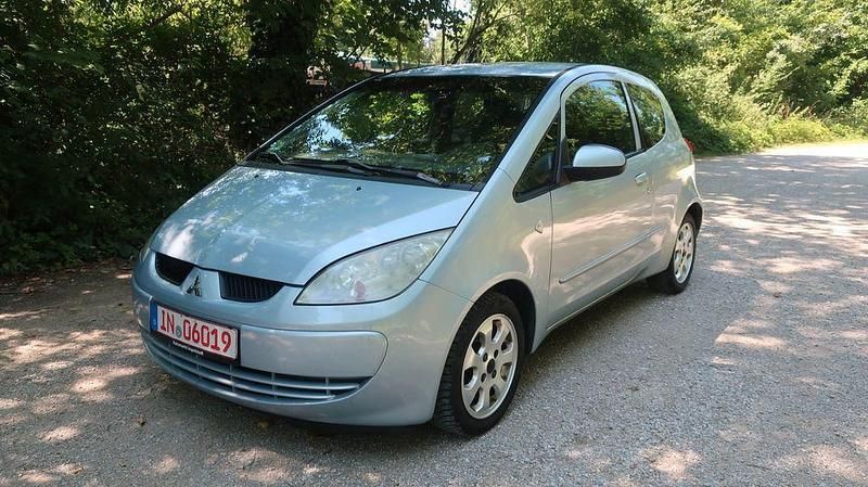 Blau Gebraucht 2006 Mitsubishi Colt Invite Kleinwagen | 490 € (Guter Preis) - Bild 1/4