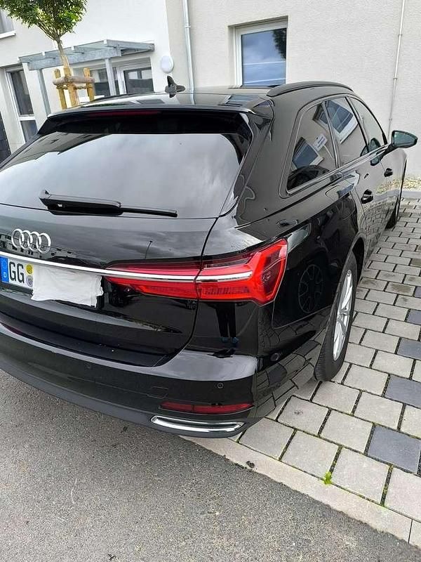 Gebraucht Audi A6 Design 163 PS (119 kW) 2022 Schwarz Kombi