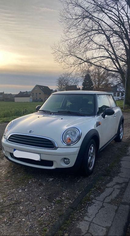 Beige Gebraucht 2009 Mini ONE Kleinwagen | 6.000 € (Teuer) - Bild 1/4