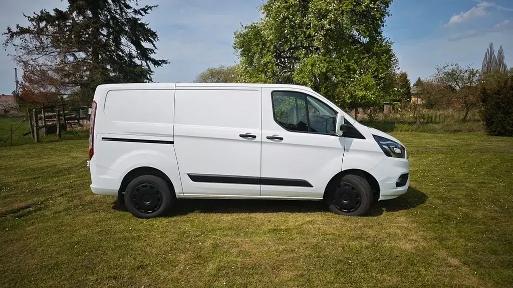 Second-hand Ford Transit Custom 170 CP (125 kW) 2021 Alb Monovolum