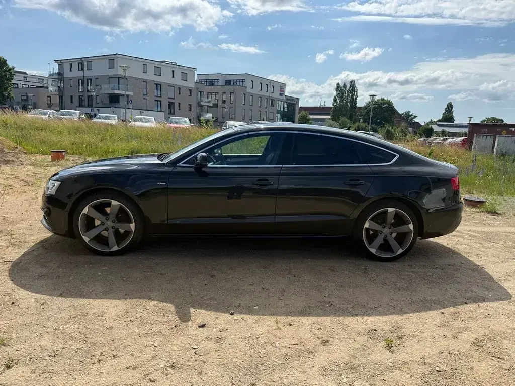 Gebraucht Audi A5 Sportback Sport 190 PS (139 kW) 2015 Schwarz Kleinwagen