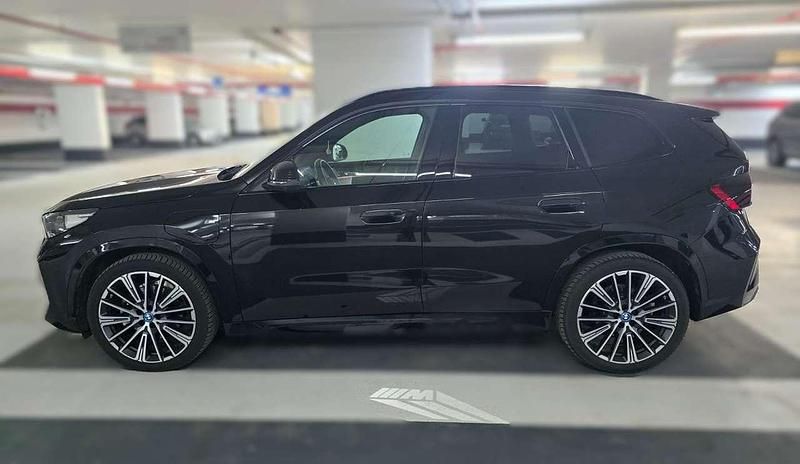 Gebraucht BMW X1 136 PS (100 kW) 2024 Saphirschwarz metallic SUV