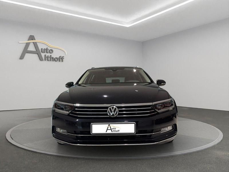 Gebraucht VW Passat Highline 179 PS (131 kW) 2015 Schwarz Kombi