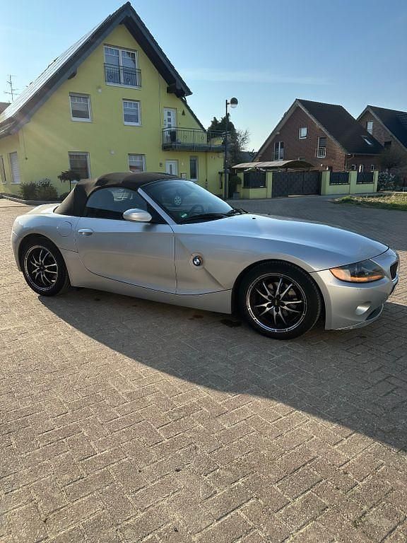 Gebraucht BMW Z4 192 PS (141 kW) 2003 Silber Cabrio