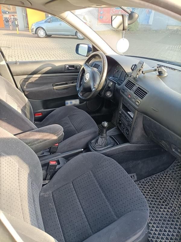 Second-hand VW Bora 116 CP (85 kW) 1999 Albastru Break