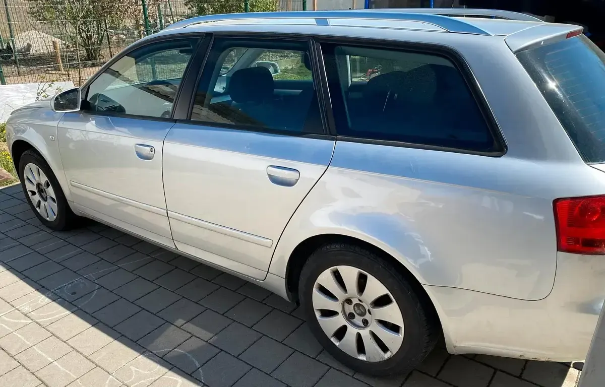 Usata Audi A4 130 CV (95 kW) 2006 Argento Station wagon
