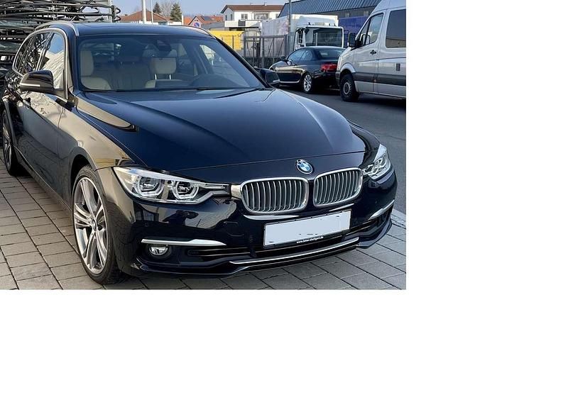 Schwarz Gebraucht 2019 BMW 330 Luxury Line Kombi | 36.800 € - Bild 1/4