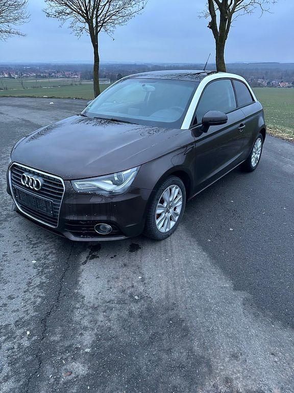 Gebraucht Audi A1 105 PS (77 kW) 2011 Braun Kleinwagen