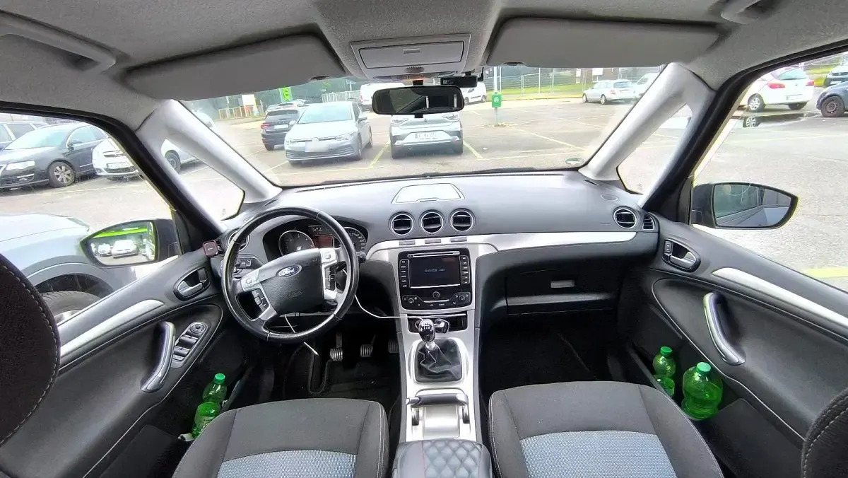 Gebraucht Ford Galaxy 140 PS (102 kW) 2010 Blau Van / Kleinbus