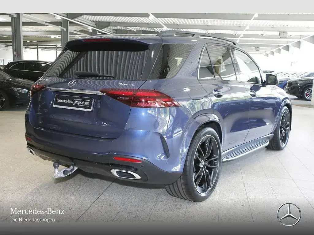 Gebraucht Mercedes GLE450 AMG AMG 367 PS (269 kW) 2024 Blau SUV