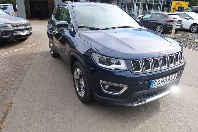 Gebraucht Jeep Compass Limited 140 PS (102 kW) 2019 Jazz blue pearl coat SUV
