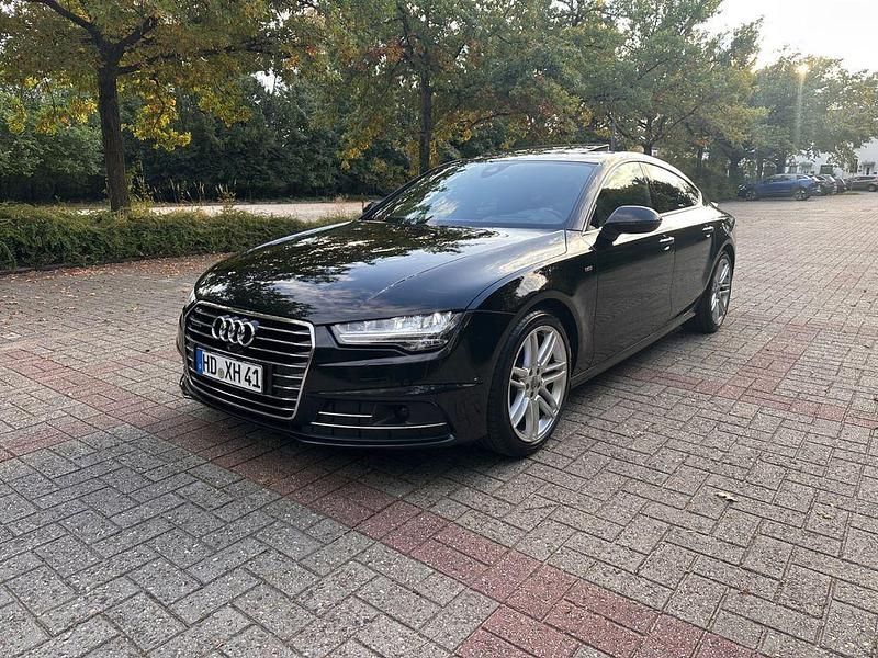 Schwarz Gebraucht 2015 Audi A7 Sportback S-Line Kleinwagen | 22.900 € (Teuer) - Bild 1/4