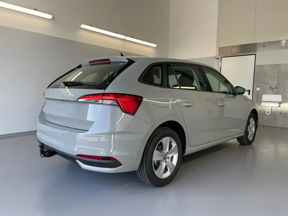Neu Skoda Scala 116 PS (85 kW) 2026 [5x5x] graphit grau metallic [5x5x] graphit grau metallic Kleinwagen