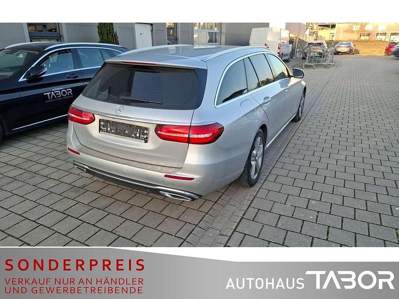 Gebraucht Mercedes E220 Avantgarde 194 PS (142 kW) 2017 Iridiumsilber  metalliclack Kombi
