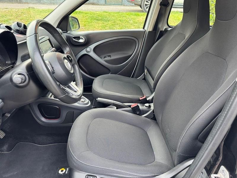 Usado Smart ForFour Basis 90 HP (66 kW) 2019 Branco Citadino