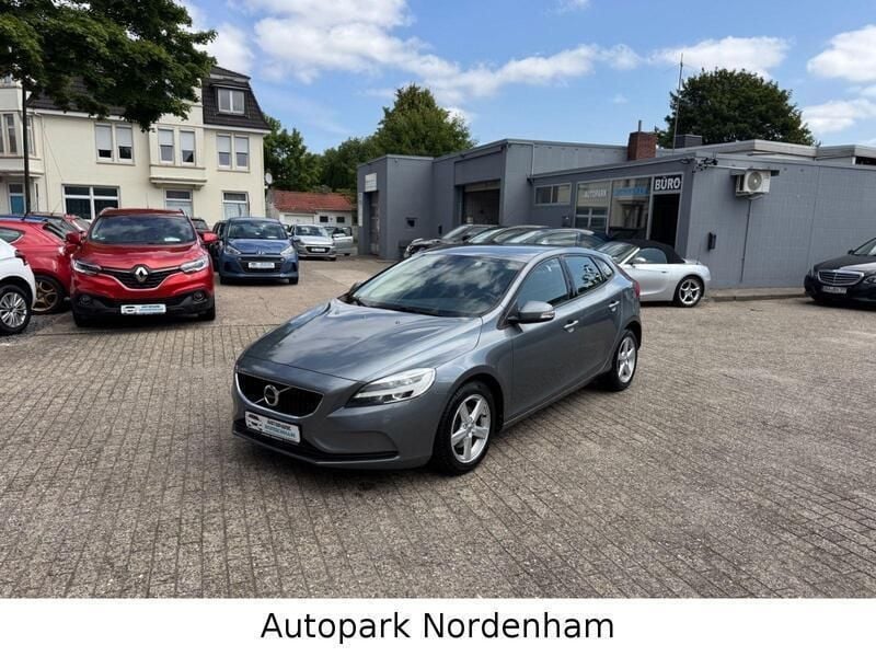 Grau Gebraucht 2018 Volvo V40 Business Edition Kombi | 7.450 € (Guter Preis) - Bild 1/4