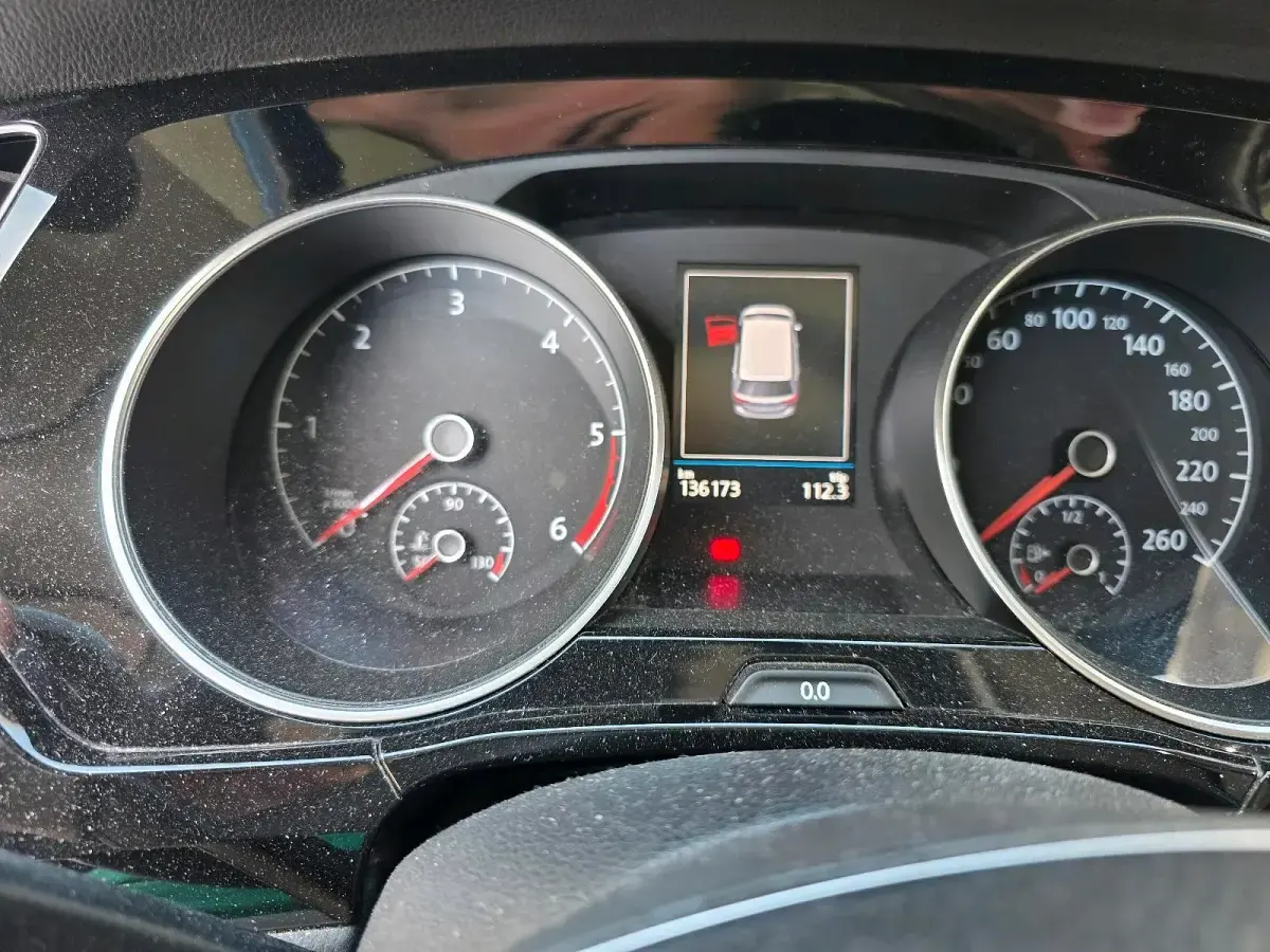 Gebraucht VW Touran Highline 150 PS (110 kW) 2019 Schwarz Van / Kleinbus