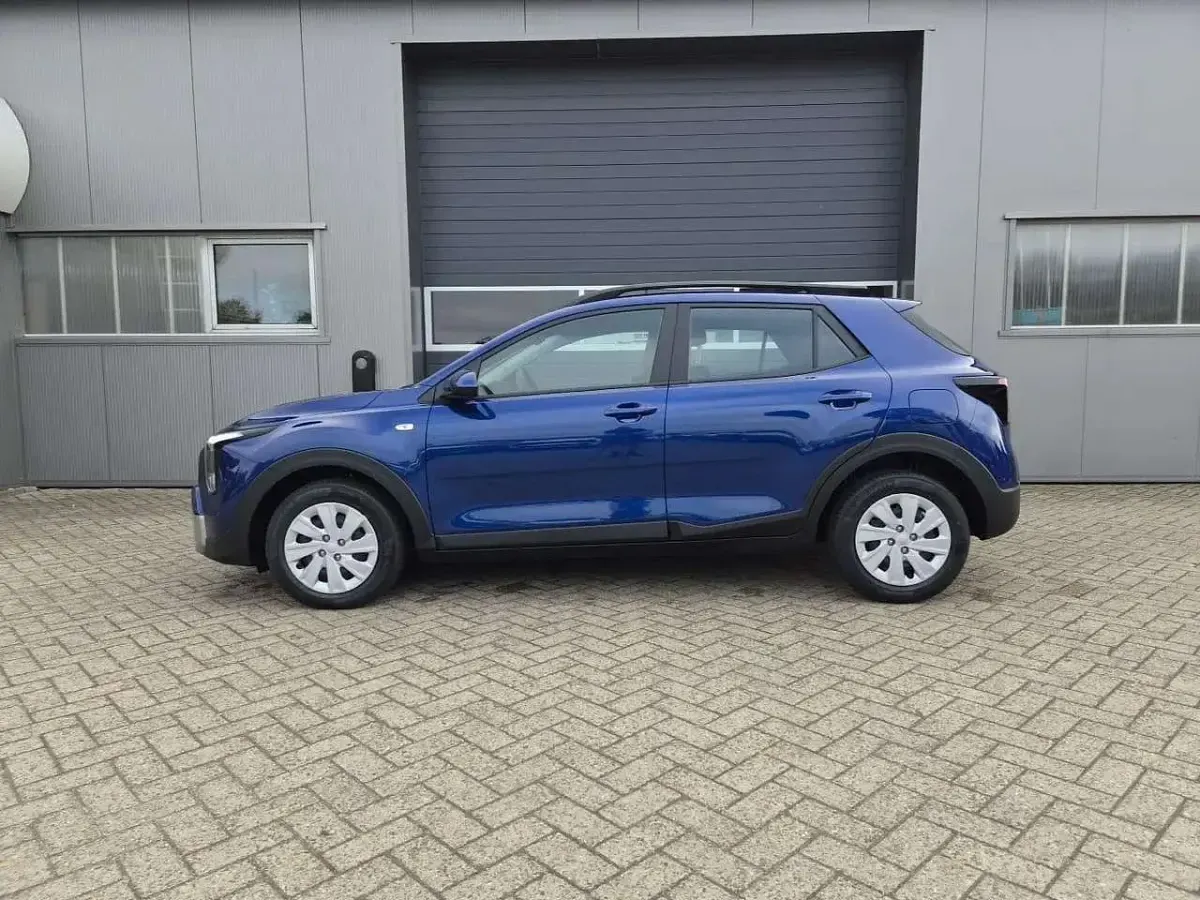 Neu Kia Stonic 101 PS (74 kW) 2026 Yachtblau metallic SUV
