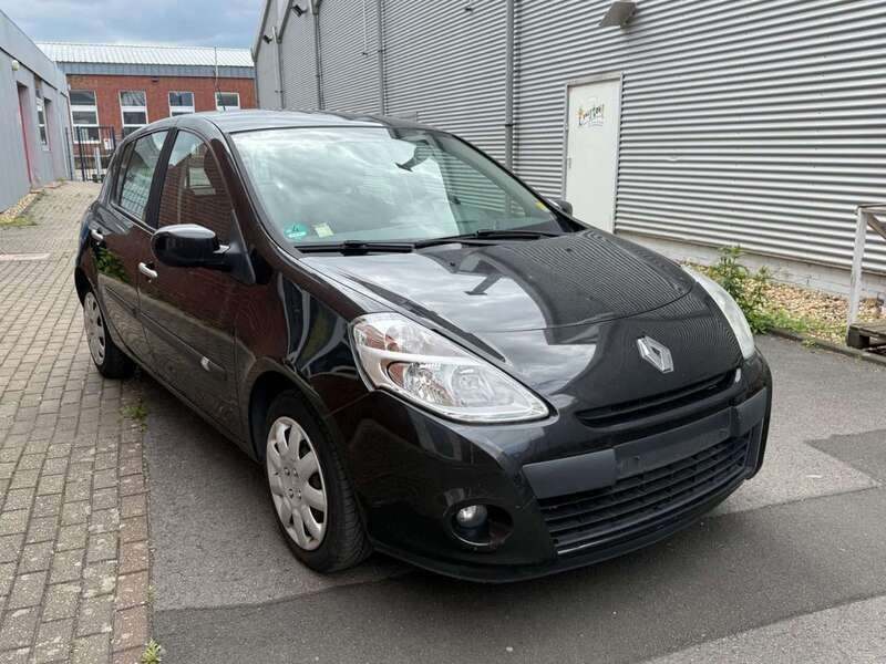 Schwarz Gebraucht 2010 Renault Clio II Kleinwagen | 2.900 € (Fairer Preis) - Bild 1/4