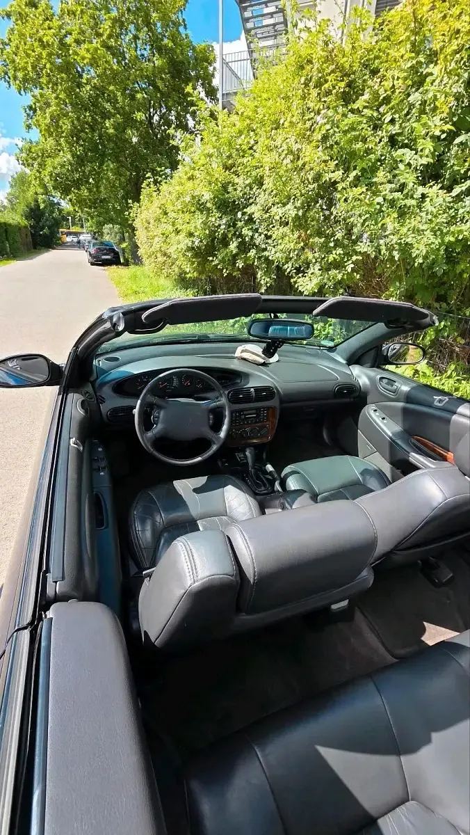 Gebraucht Chrysler Stratus 163 PS (119 kW) 2000 Blau Cabrio