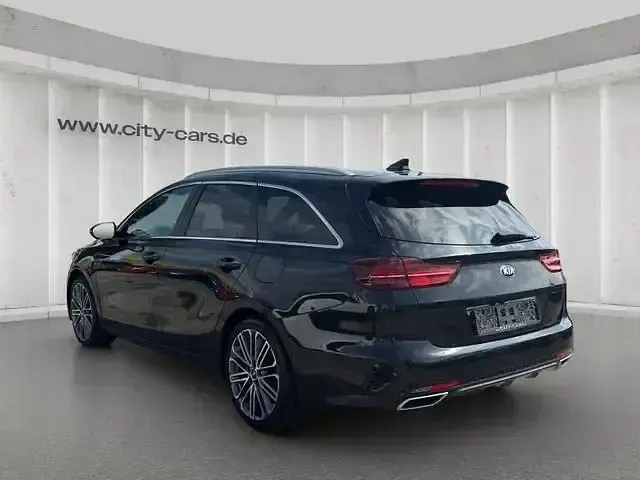 Gebraucht Kia Ceed Sportswagon GT-Line 140 PS (102 kW) 2020 Schwarz Kombi