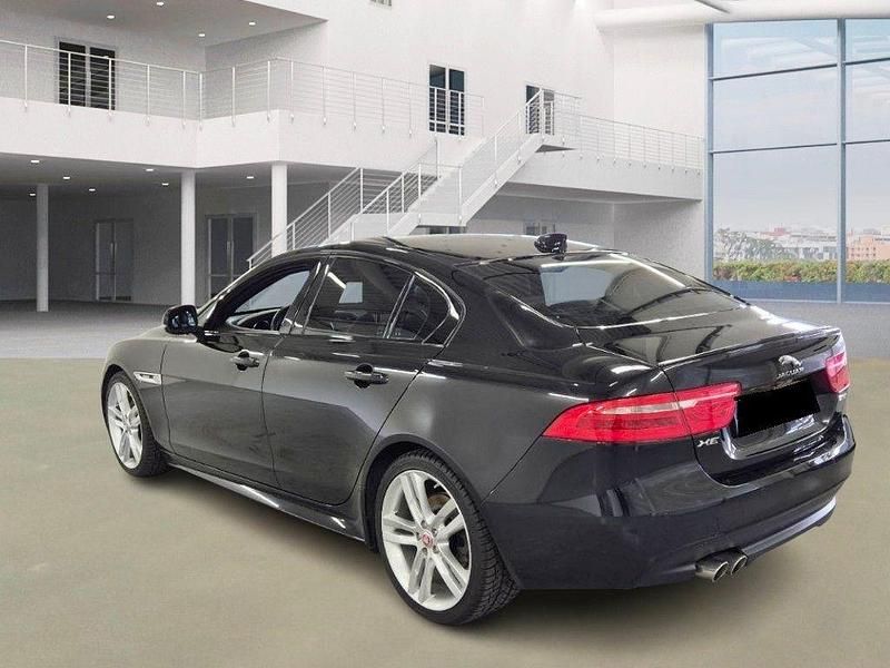 Gebraucht Jaguar XE R-Dynamic 179 PS (131 kW) 2018 Schwarz Limousine