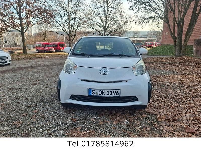 Gebraucht Toyota iQ Basis 68 PS (50 kW) 2009 Weiß Kleinwagen