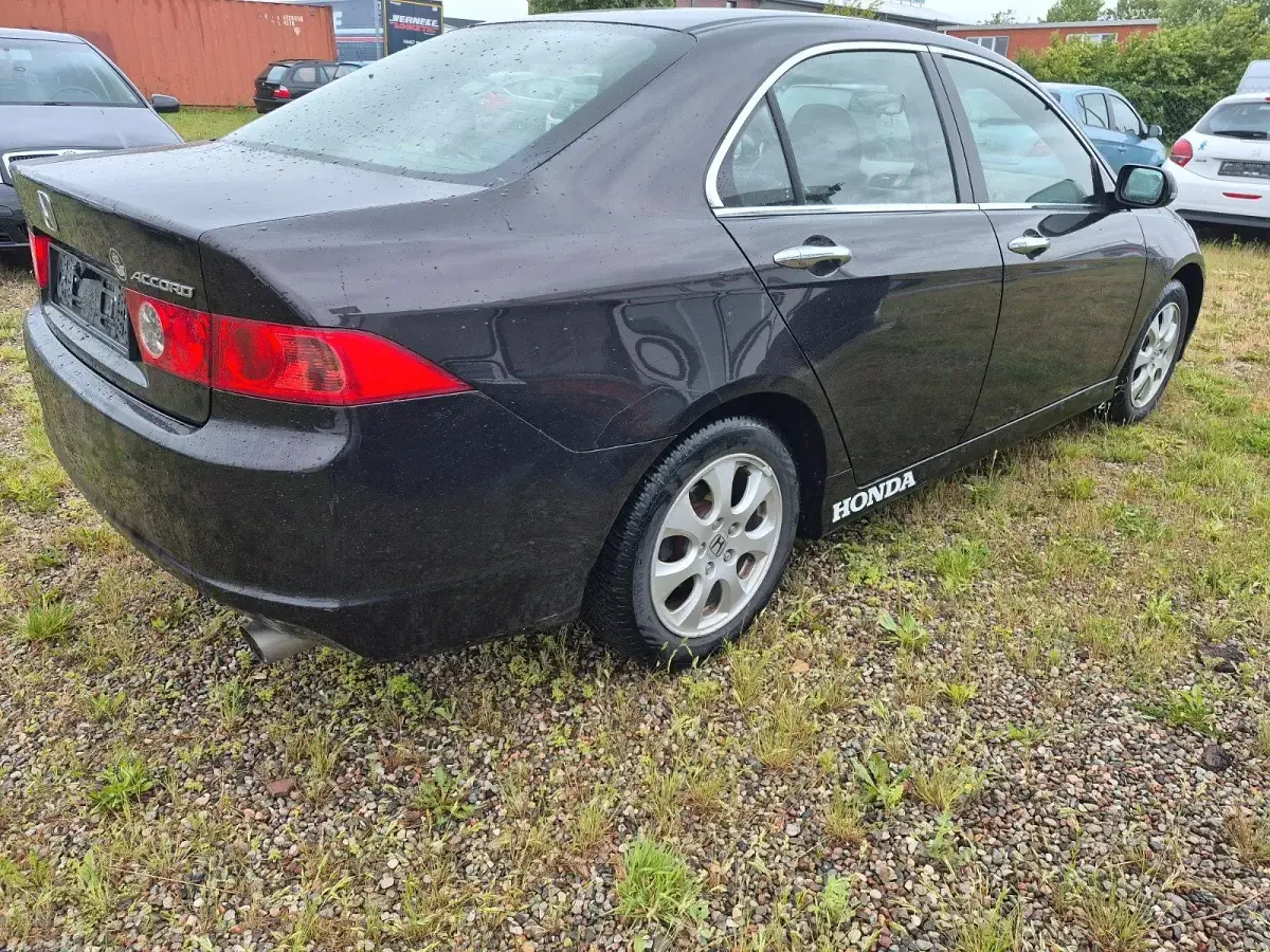 Gebraucht Honda Accord Comfort 155 PS (114 kW) 2006 Braun Limousine