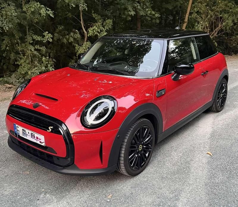 Rot Gebraucht 2021 Mini Cooper SE Classic Kleinwagen | 16.900 € (Fairer Preis) - Bild 1/4