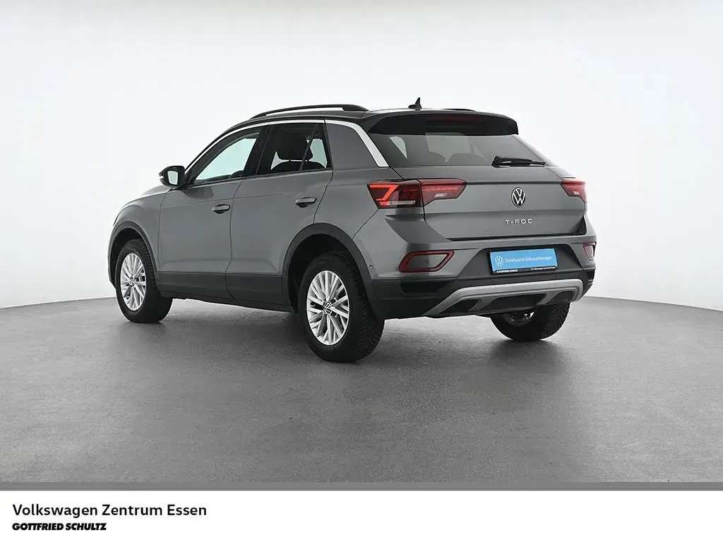 Gebraucht VW T-Roc Life 110 PS (80 kW) 2023 Grau SUV