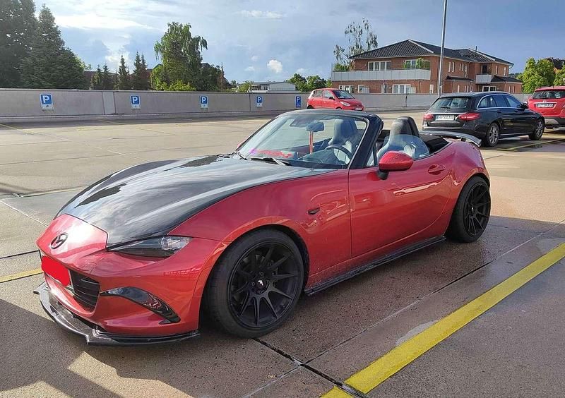 Rot Gebraucht 2017 Mazda MX5 Sports-Line Cabrio | 18.900 € (Guter Preis) - Bild 1/4
