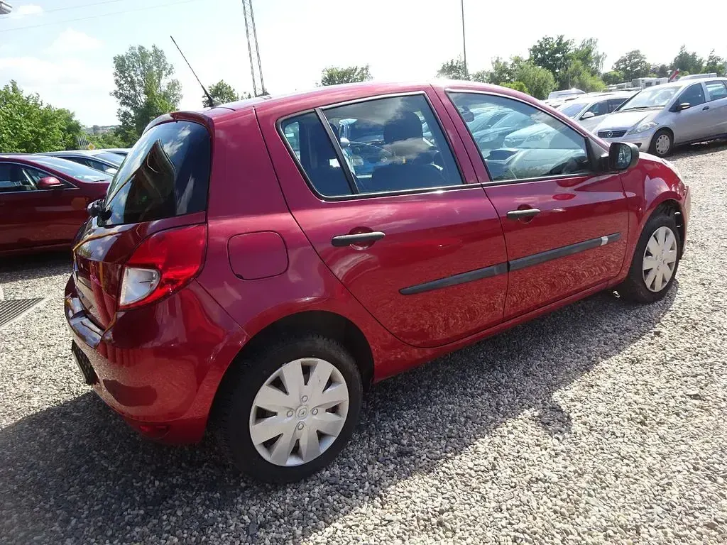 Gebraucht Renault Clio II Expression 75 PS (55 kW) 2010 Rot Limousine