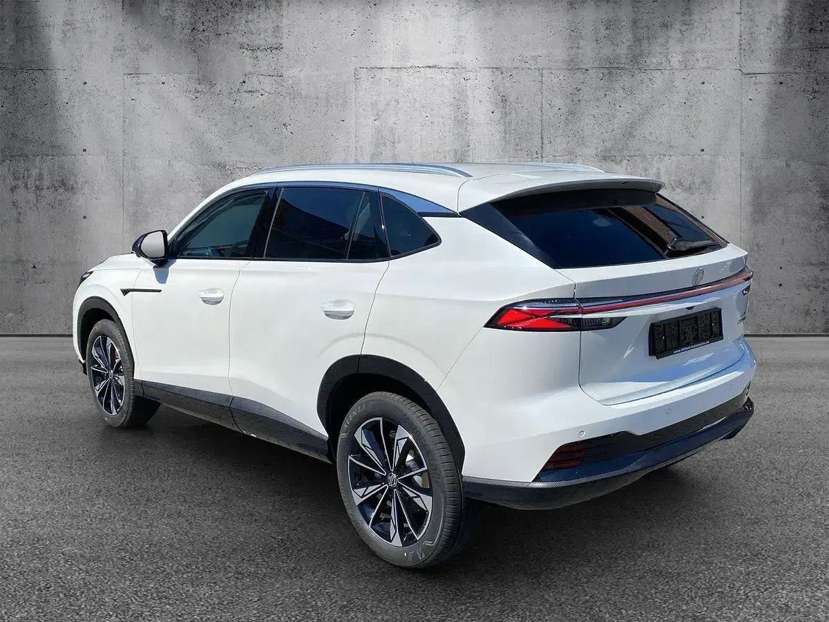 Neu MG HS Luxury 224 PS (164 kW) 2026 Pearl white SUV