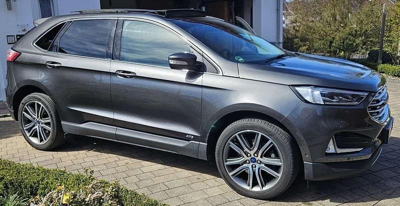 Gebraucht Ford Edge Titanium 238 PS (175 kW) 2019 Grau SUV